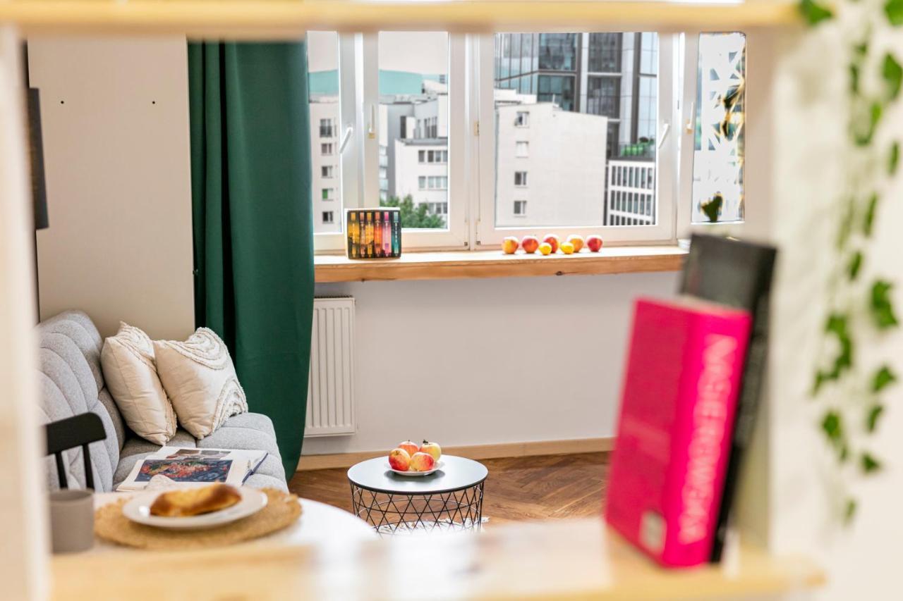 Chmielna Apartment: Central Warsaw with Smart TV and Wi-Fi Exterior photo